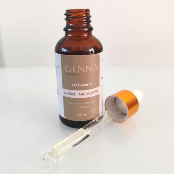 Frasco abierto de jojoba macadamia Aceite Facial de Jojoba y macadamia