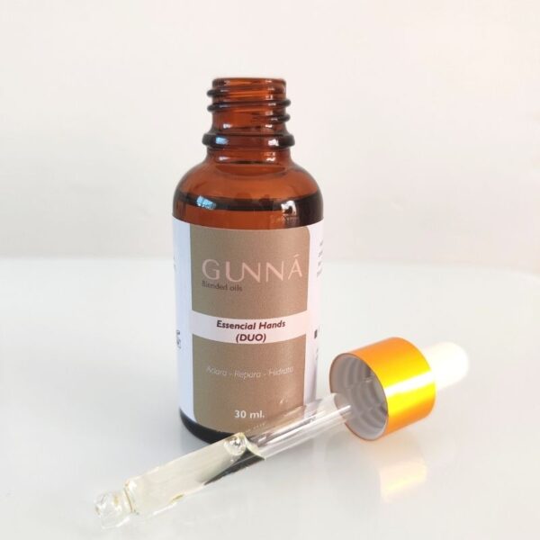 Duo de aceites para manos Dúo para unas manos suaves y sin manchas